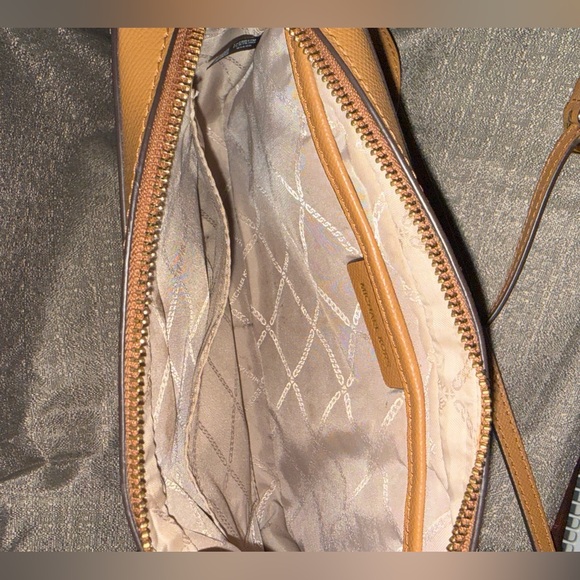 Michael Kors Jet Set Large East West Crossbody Shoulder Bag Gold - Picture 5 of 5